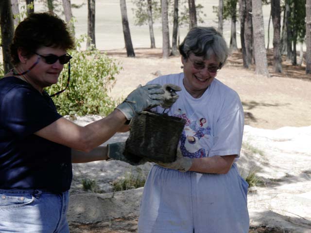 jan_suzanne_bucket_2396