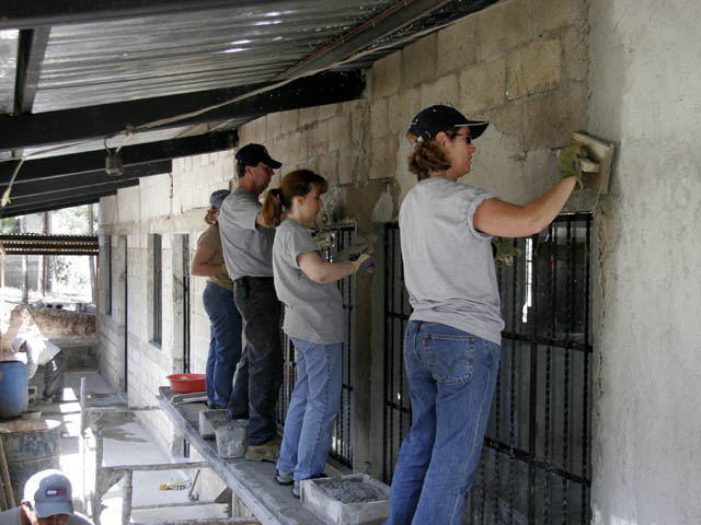 stucco_2006